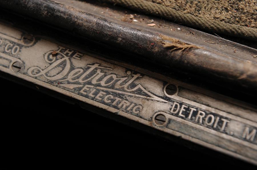  Detroit Electric Model 75 Brougham 1918 года  (фото 5 из 12)